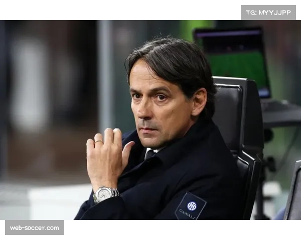 小因扎吉三中卫平行站位密度 国米中路控场优势明显 小因扎吉三中卫平行站位密度 国米中路控场优势明显